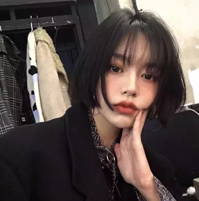 青年的椅子